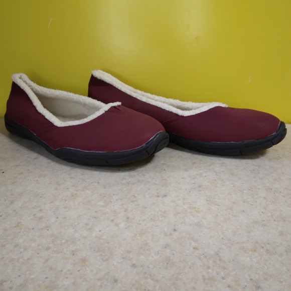 Comfort Well Slip Away Women's Fleece Lined Walking Shoe/ Loafer/ Flats size 8W - Picture 3 of 8